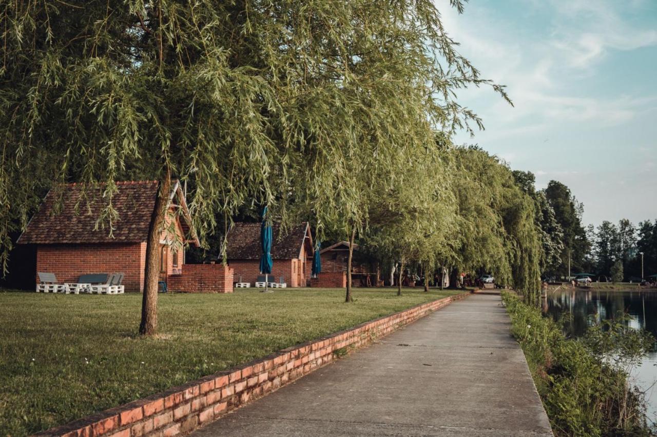 Laguna Club Lake Resort Donji Zabar Dış mekan fotoğraf